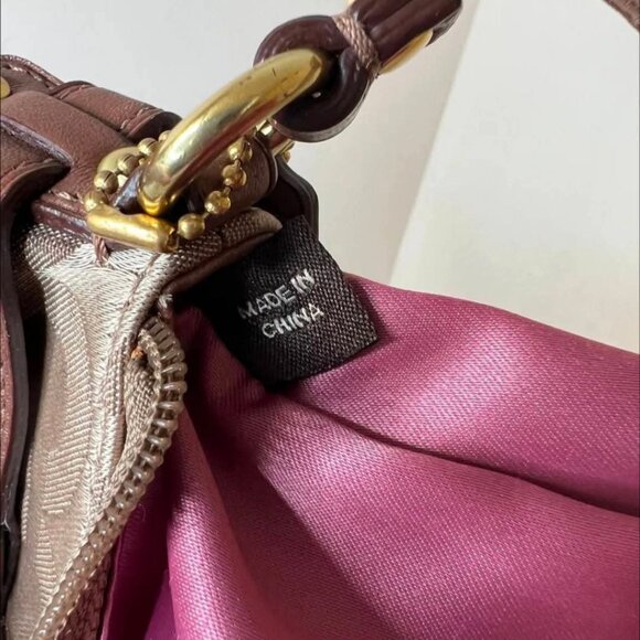 COACH BROOKE KHAKI/SADDLE GOLD CHAIN WRISTLET - Picture 6 of 6